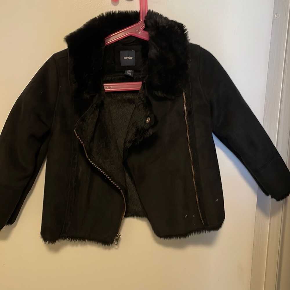 Baby Gap jacket with Fur size 3 toddler color black